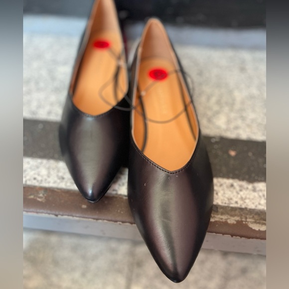 Women’s pointed toe flat shoes🥿🖤 - Picture 3 of 4